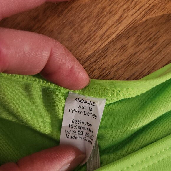 Anemone 2 piece lime green ruffled lace bikini size Medium - Picture 4 of 4